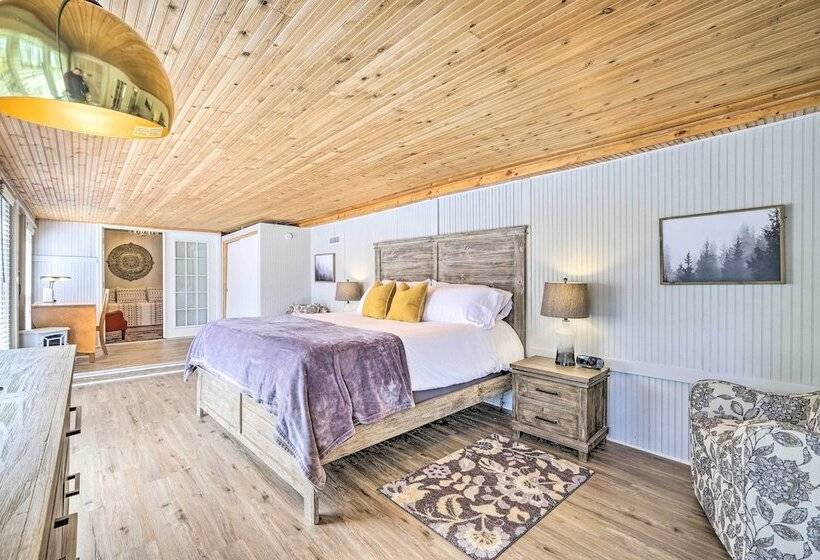 Eclectic  Osage Cottage  In Historic District