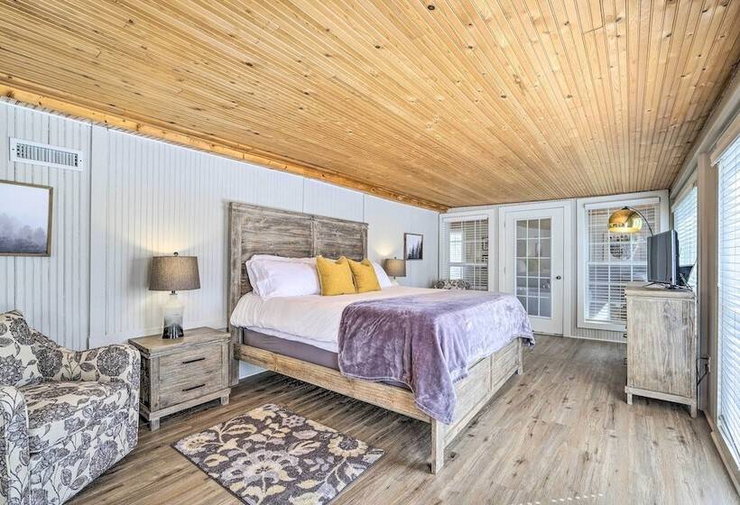 Eclectic  Osage Cottage  In Historic District