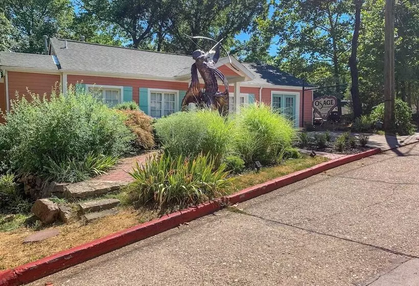 Eclectic  Osage Cottage  In Historic District