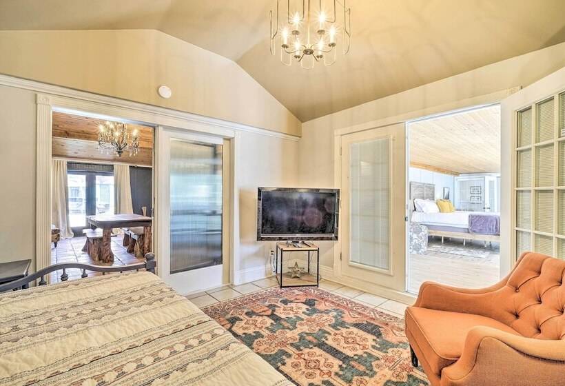 Eclectic  Osage Cottage  In Historic District