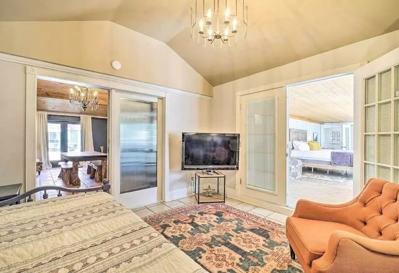 Eclectic  Osage Cottage  In Historic District