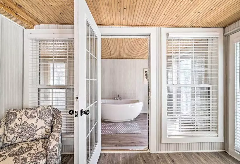 Eclectic  Osage Cottage  In Historic District