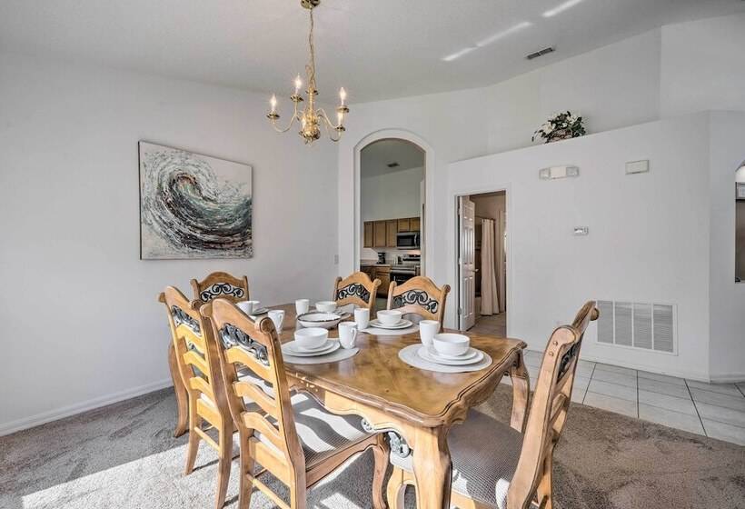 Pool + Lanai: Emerald Isle Resort Home!