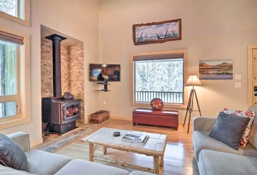 Family Cabin: Explore Alaska S Favorite Playground