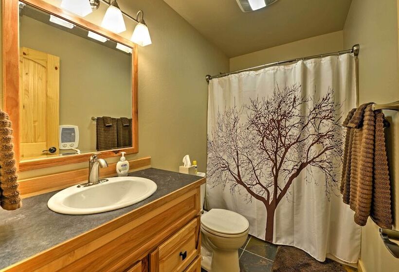 Family Cabin: Explore Alaska S Favorite Playground