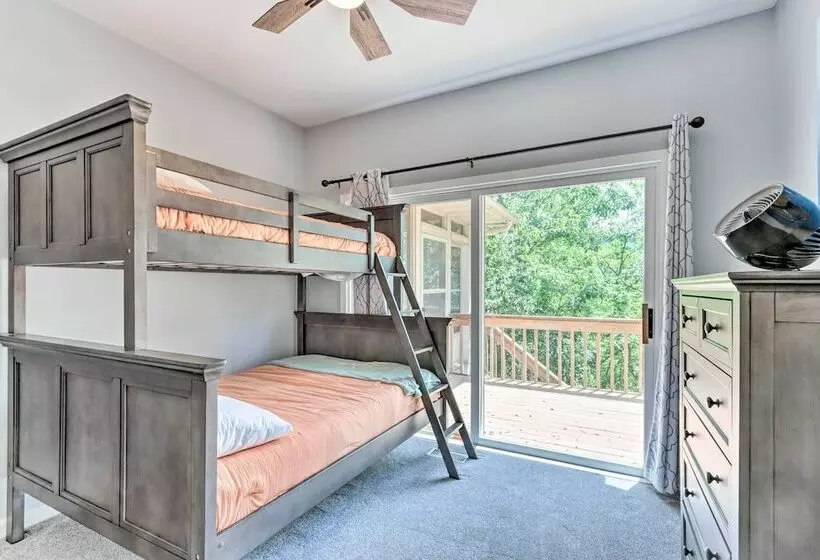 Lakefront Family Retreat In Osage Beach!