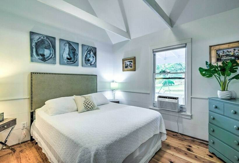 Horse Friendly Cottage W/ Fire Pit & Grill!