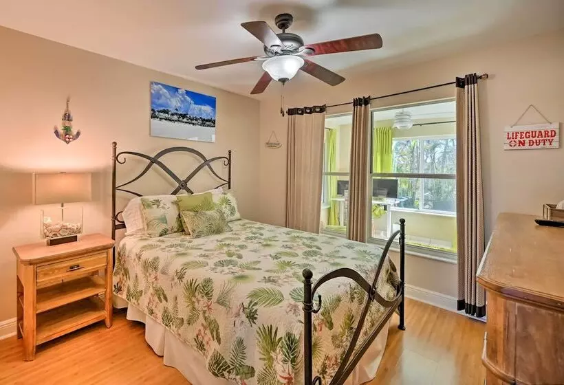 House W/ Heated Pool & Grill   Walk To Beach!