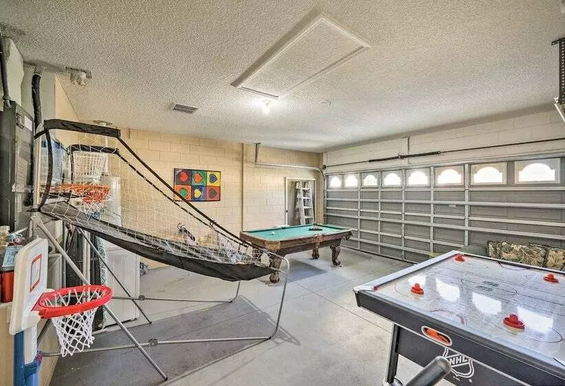 Kissimmee Escape W/ Lanai & Private Pool!