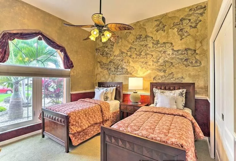 Lakefront Cape Coral Home W/ Private Pool & Dock!