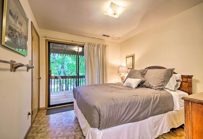 Private Boat Dock: Lakefront Eldon Home!