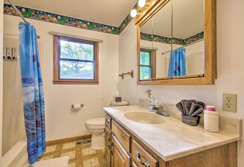 Private Boat Dock: Lakefront Eldon Home!