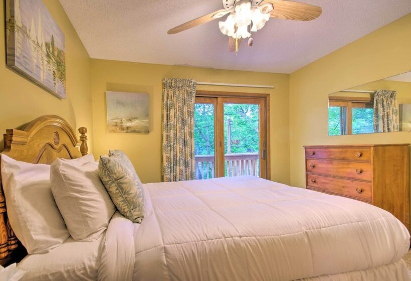 Private Boat Dock: Lakefront Eldon Home!