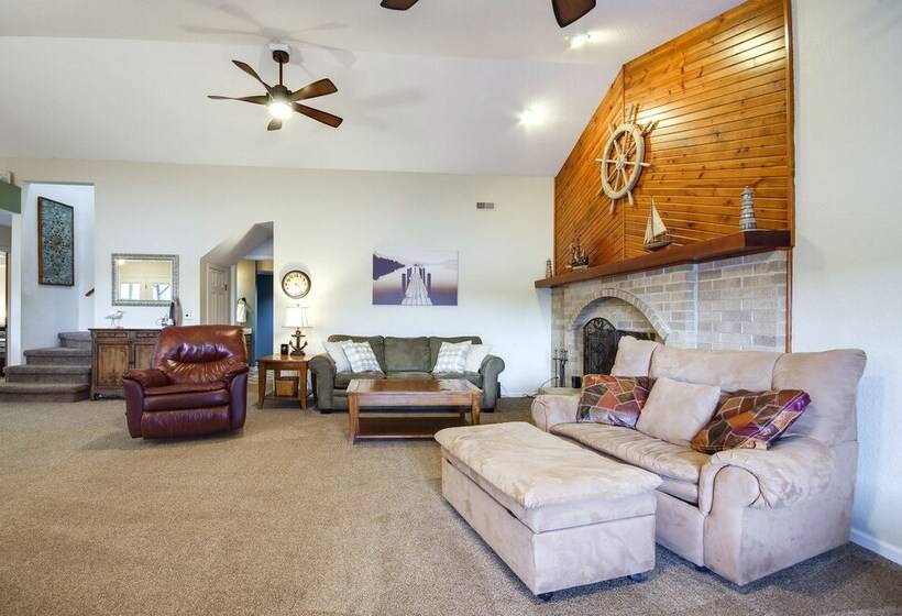 Lake Of The Ozarks Home W/ Dock & Water Slide