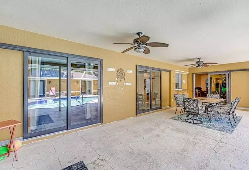 Lovely Naples Home: Backyard Oasis W/ Pool!