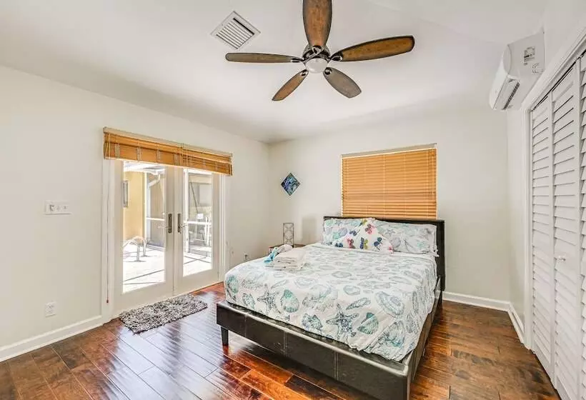 Lovely Naples Home: Backyard Oasis W/ Pool!