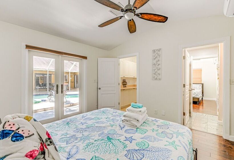 Lovely Naples Home: Backyard Oasis W/ Pool!