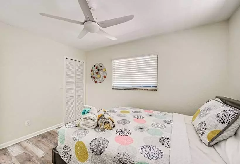 Lovely Naples Home: Backyard Oasis W/ Pool!