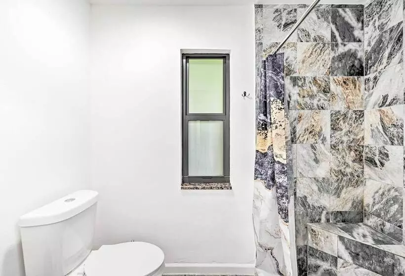 Lovely Naples Home: Backyard Oasis W/ Pool!