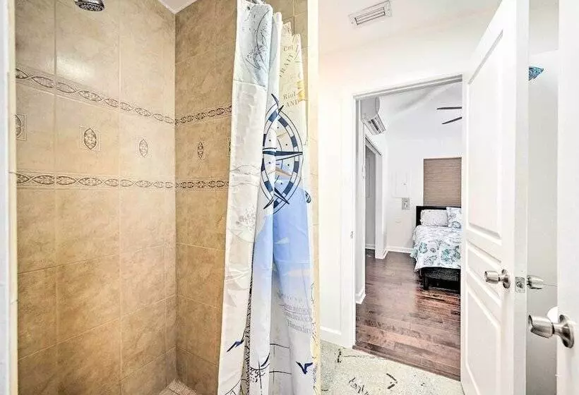 Lovely Naples Home: Backyard Oasis W/ Pool!