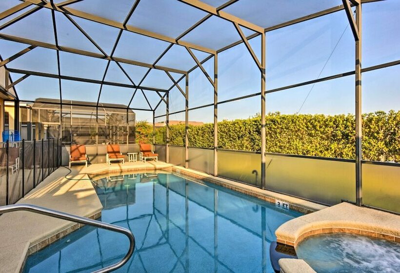 Luxe Terra Verde Villa W/ Theater: 6 Mi To Disney!