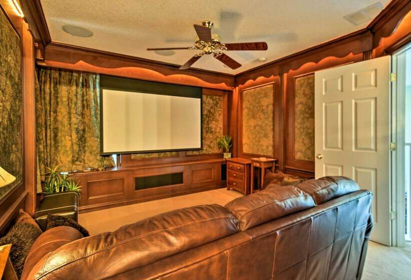 Luxe Terra Verde Villa W/ Theater: 6 Mi To Disney!