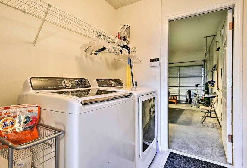 Luxe Terra Verde Villa W/ Theater: 6 Mi To Disney!