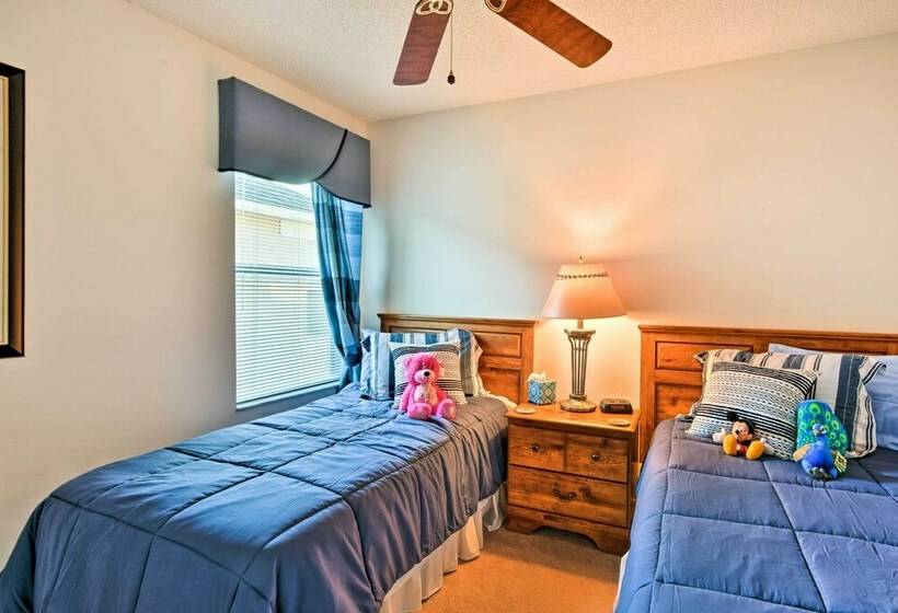 Luxe Terra Verde Villa W/ Theater: 6 Mi To Disney!