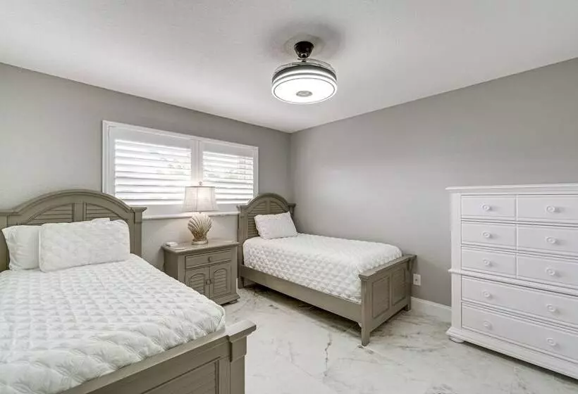 Luxe Waterfront Oasis W/ Dock, Heated Pool & Spa!