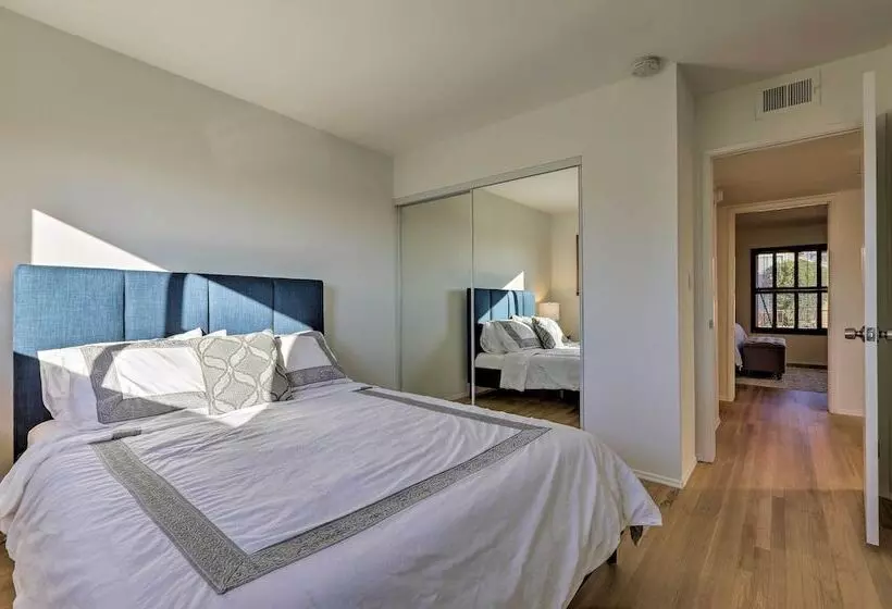 Oceanside Home W/ Patio & Grill, Walk To Beach!