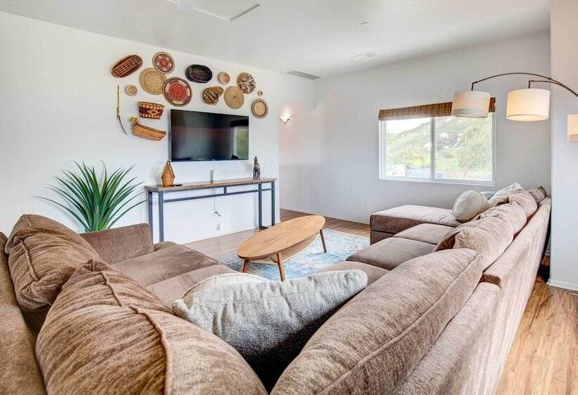 Mountaintop Ramona Home: Private Pool, Near Lake!