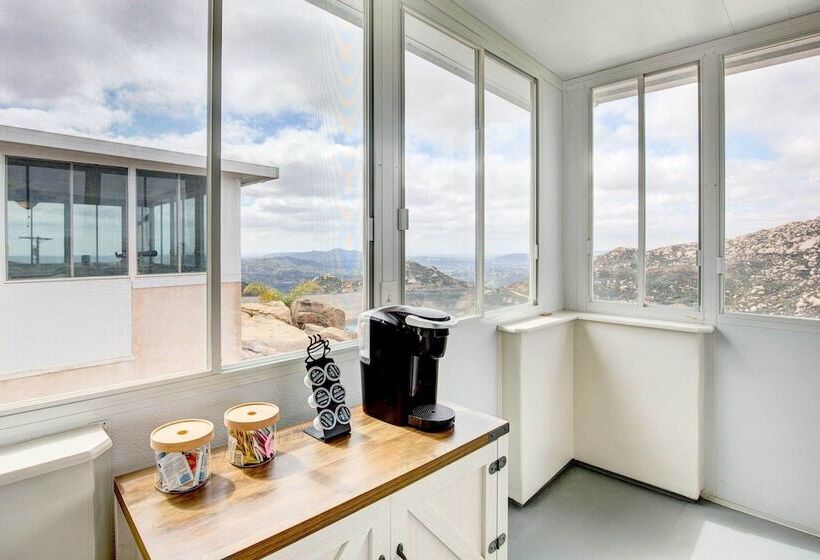 Mountaintop Ramona Home: Private Pool, Near Lake!