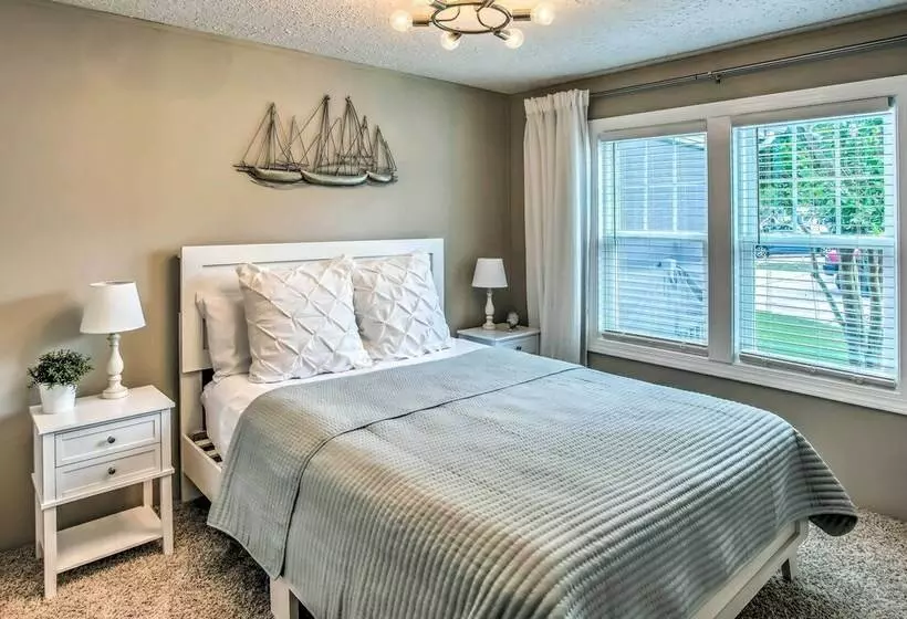 Murrells Inlet Home W/ 2 Screened In Porches!