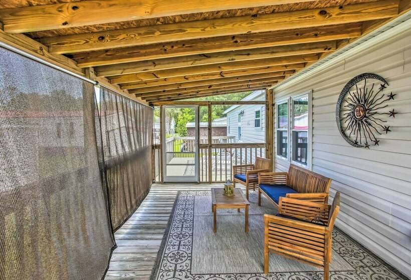 Murrells Inlet Home W/ 2 Screened In Porches!