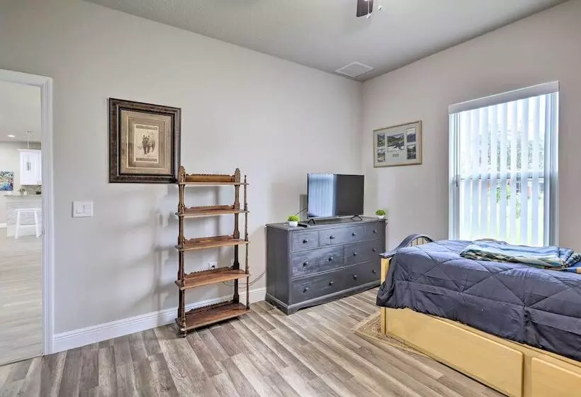 Palm Bay Home W/ Patio & Yard   12 Mi To Beach!