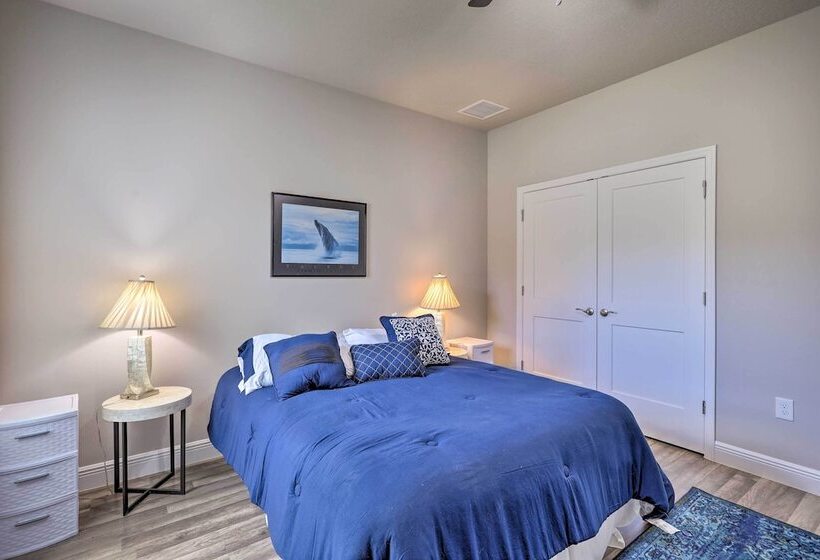 Palm Bay Home W/ Patio & Yard   12 Mi To Beach!