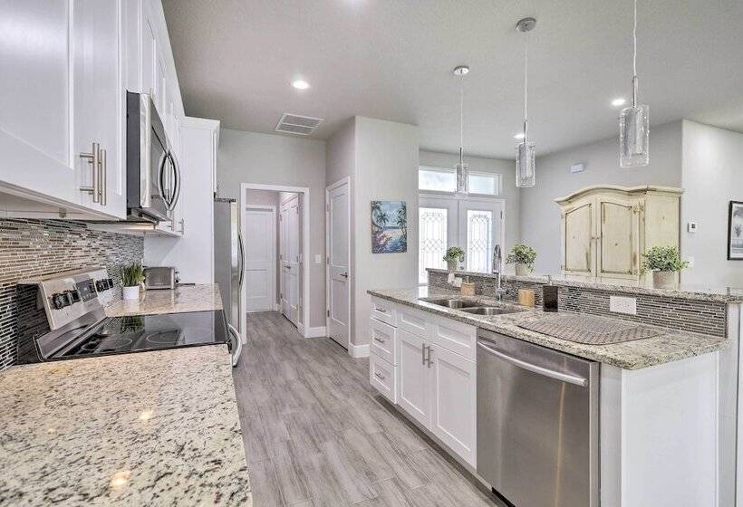 Palm Bay Home W/ Patio & Yard   12 Mi To Beach!