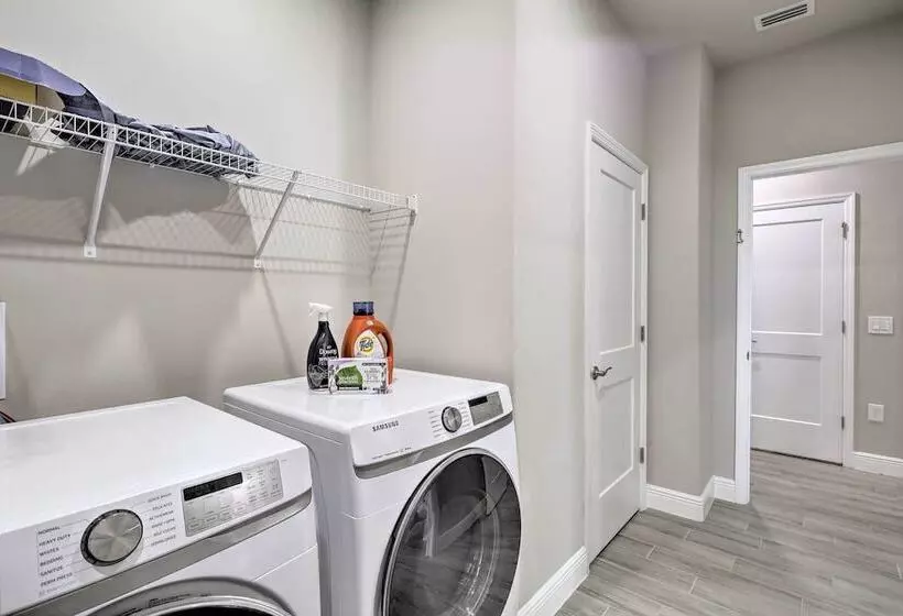 Palm Bay Home W/ Patio & Yard   12 Mi To Beach!