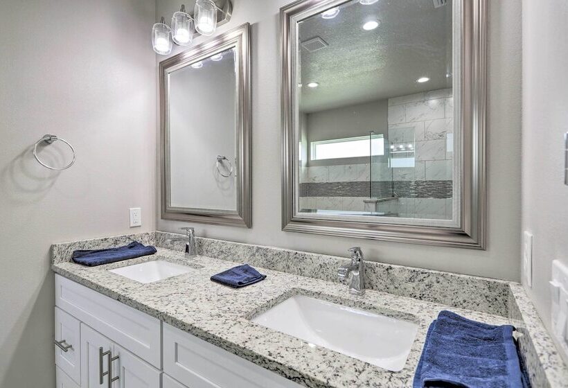 Palm Bay Home W/ Patio & Yard   12 Mi To Beach!