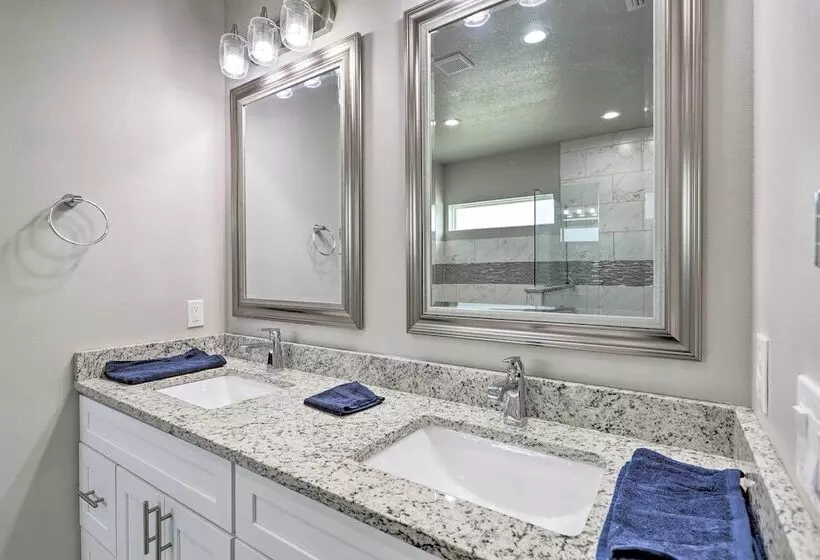 Palm Bay Home W/ Patio & Yard   12 Mi To Beach!