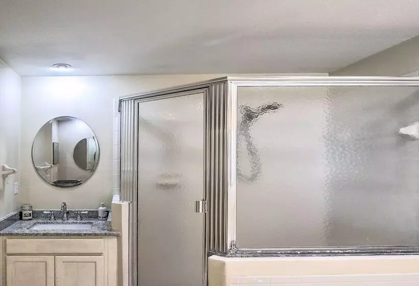 Peaceful Lehigh Acres Home W/ Grill + Lanai!