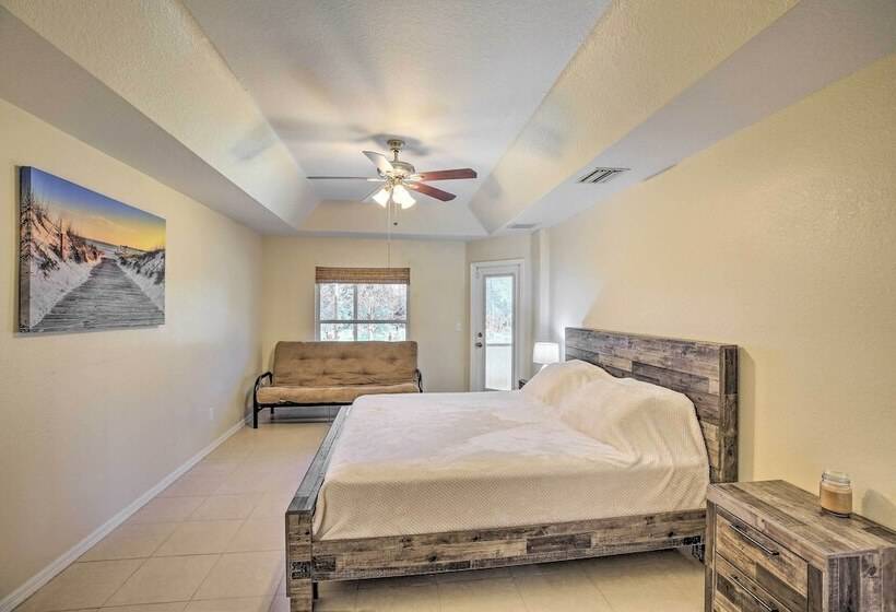 Peaceful Lehigh Acres Home W/ Grill + Lanai!