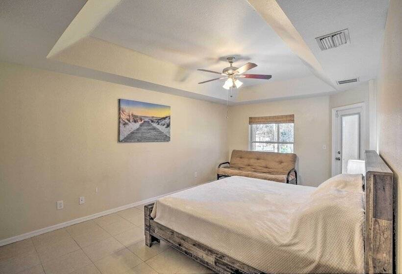 Peaceful Lehigh Acres Home W/ Grill + Lanai!