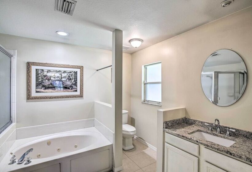 Peaceful Lehigh Acres Home W/ Grill + Lanai!