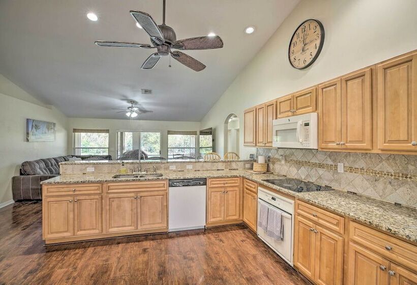 Peaceful Lehigh Acres Home W/ Grill + Lanai!