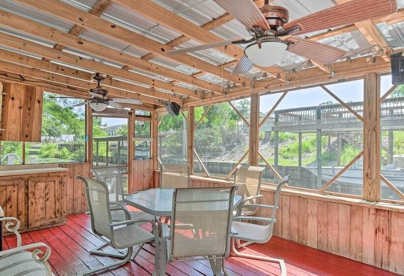 Peaceful Satsuma Escape W/ Dunns Creek Access