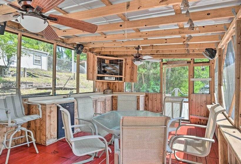 Peaceful Satsuma Escape W/ Dunns Creek Access