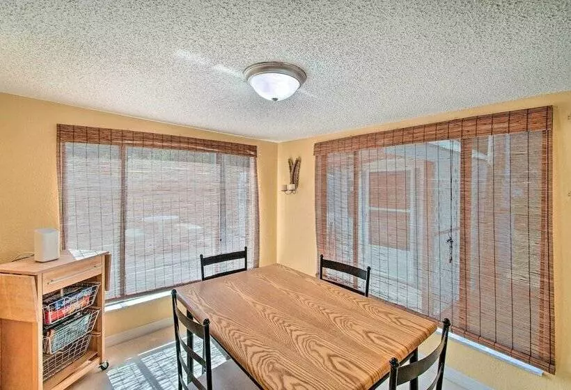 Peaceful Satsuma Escape W/ Dunns Creek Access