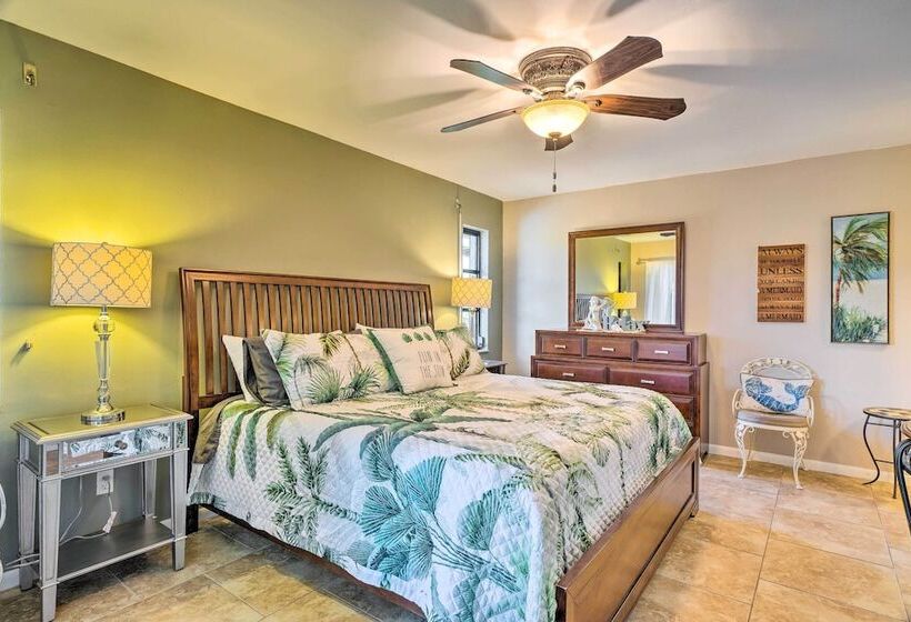 Pet Friendly Fort Myers Home W/ Patio & Grill!