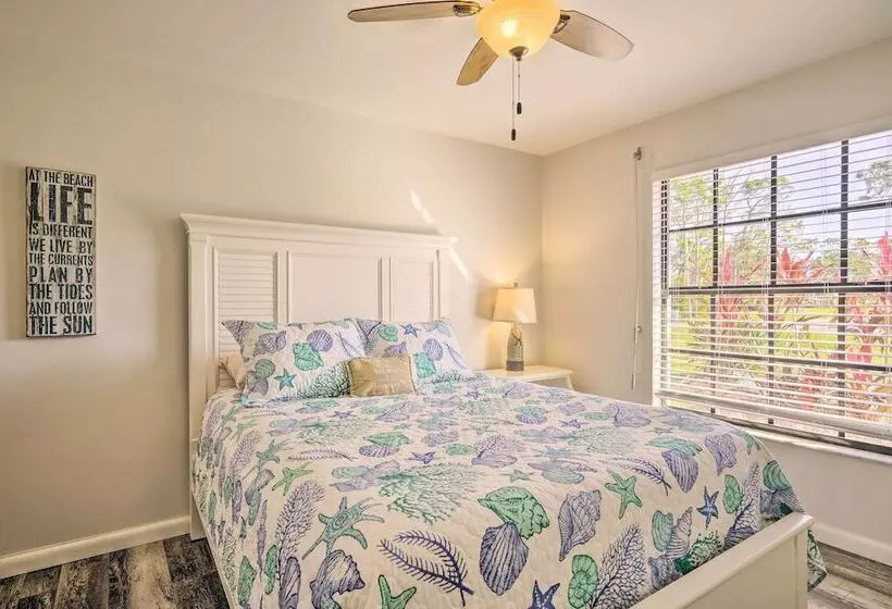 Pet Friendly Fort Myers Home W/ Patio & Grill!